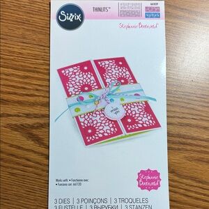 Sizzix Pink and White Thinlits Die Set